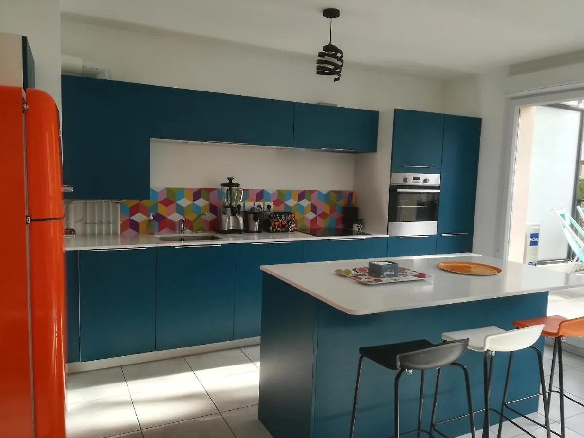 Apartment Bel Appartement Avec Terrasse - Plage De Carro A Pied Martigues