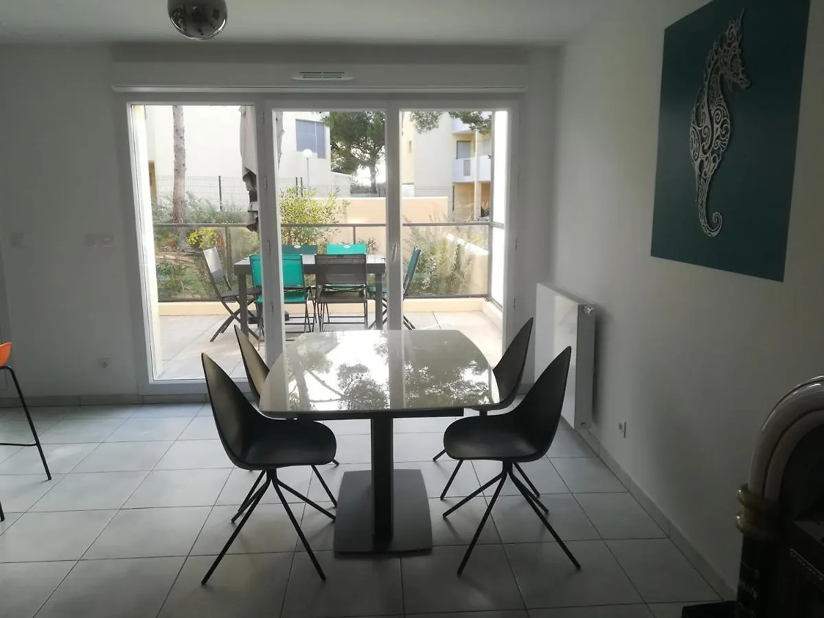 Apartment Bel Appartement Avec Terrasse - Plage De Carro A Pied Martigues