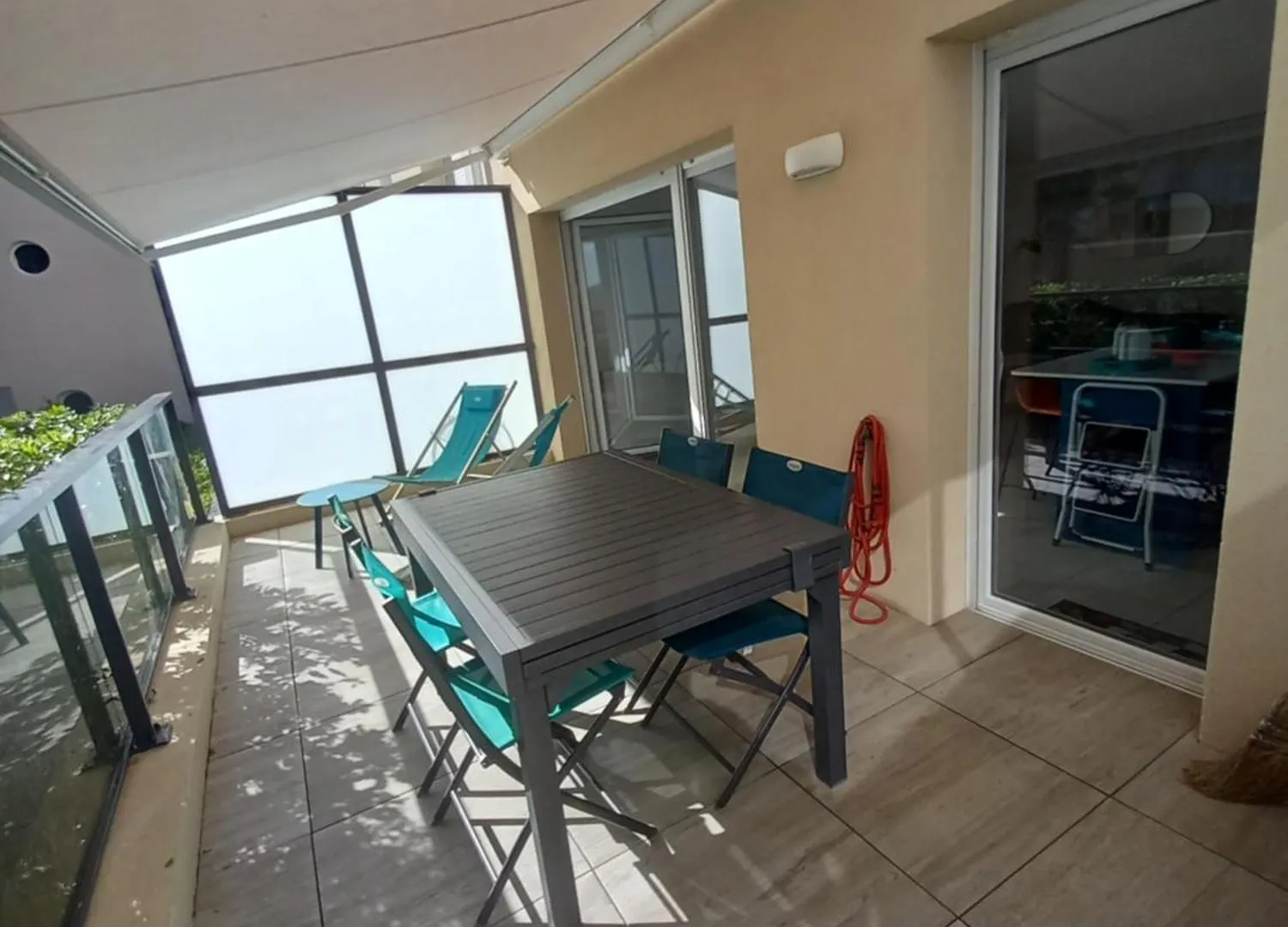 Bel Appartement Avec Terrasse - Plage De Carro A Pied Martigues 0*,  France